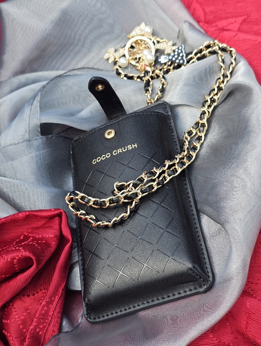 Chanel Coco Crush GWP Black Quilted Phone Holder Crossbody Chain + Charms - Picture 12 of 17